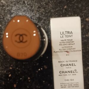 CHANEL Ultra Le Teint Foundation - Shade 870